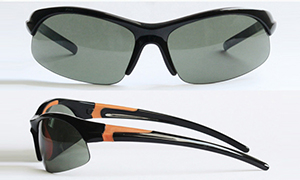 Sports eyewear