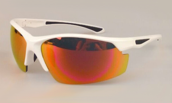 Sports eyewear