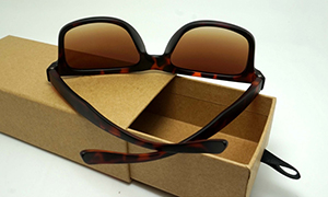 Lady sunglasses