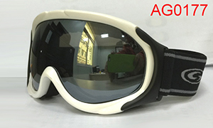 Ski goggle